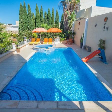 Central Villa Flatlet With Pool - Free Parking And Wifi Lija المظهر الخارجي الصورة